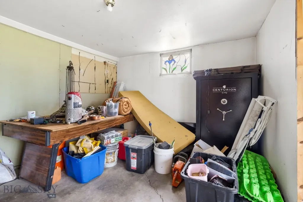 10 Chesapeake Drive Livingston MT 59047
