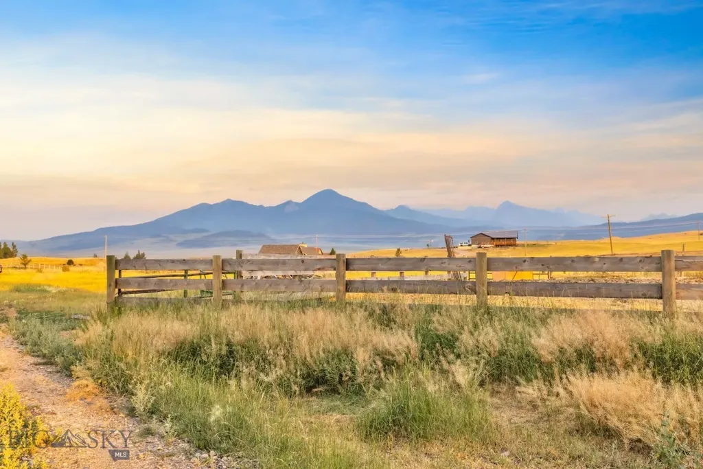 10 Chesapeake Drive Livingston MT 59047