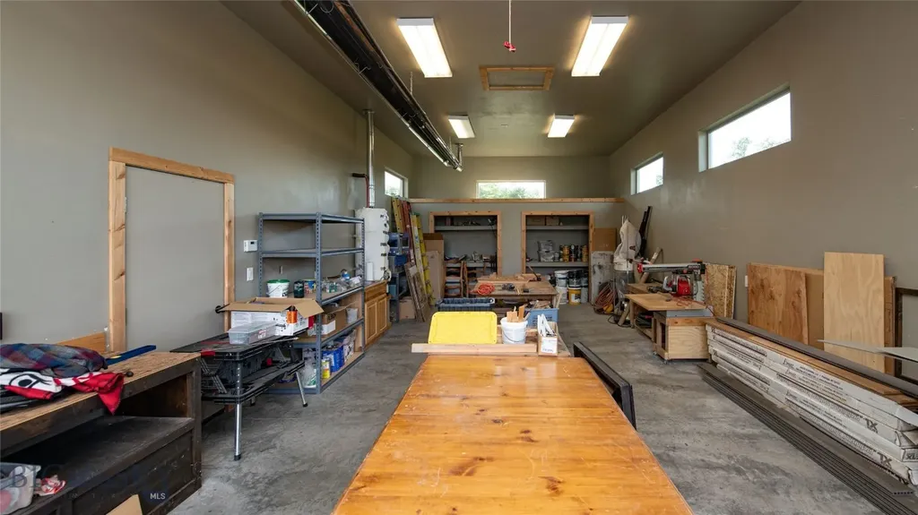 40 Wapiti Way Bozeman MT 59718