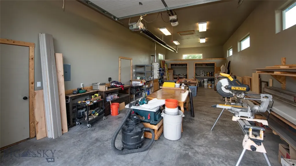 40 Wapiti Way Bozeman MT 59718