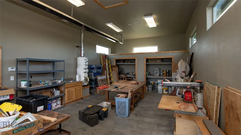 40 Wapiti Way Bozeman MT 59718