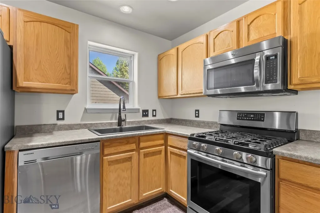 618 N River Rock Drive Belgrade MT 59714