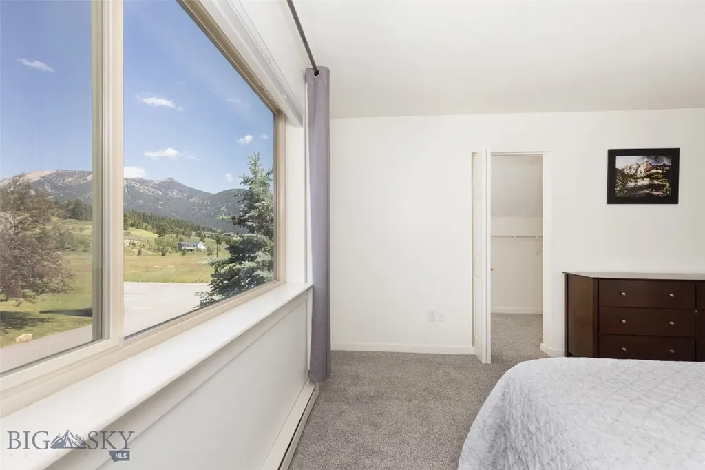 304 Firelight Big Sky MT 59716