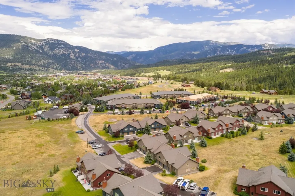 304 Firelight Big Sky MT 59716