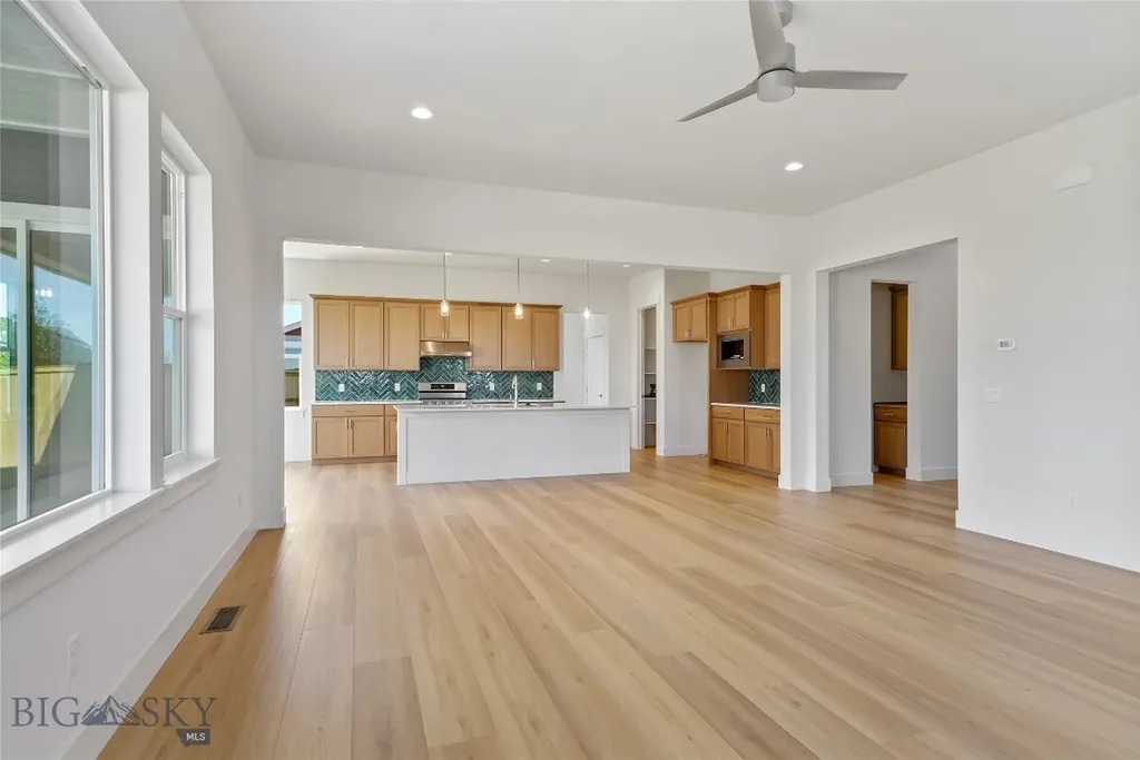 1505 Beeker Lane Belgrade MT 59714