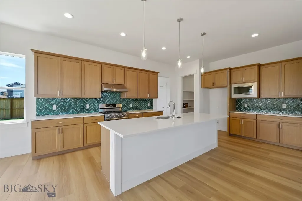 1505 Beeker Lane Belgrade MT 59714