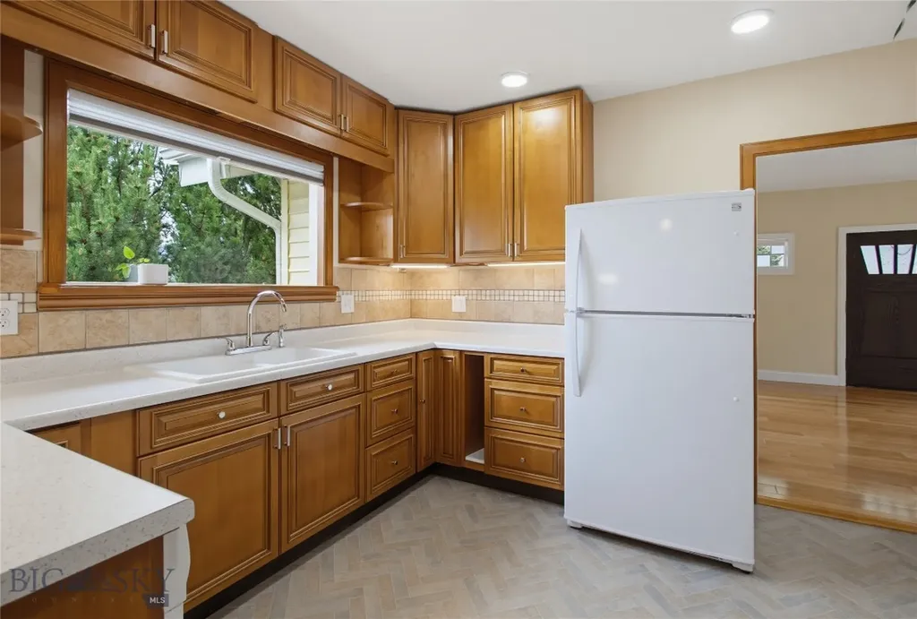 3301 Carter Butte MT 59701