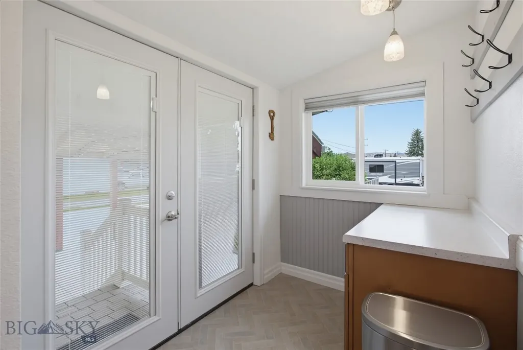 3301 Carter Butte MT 59701