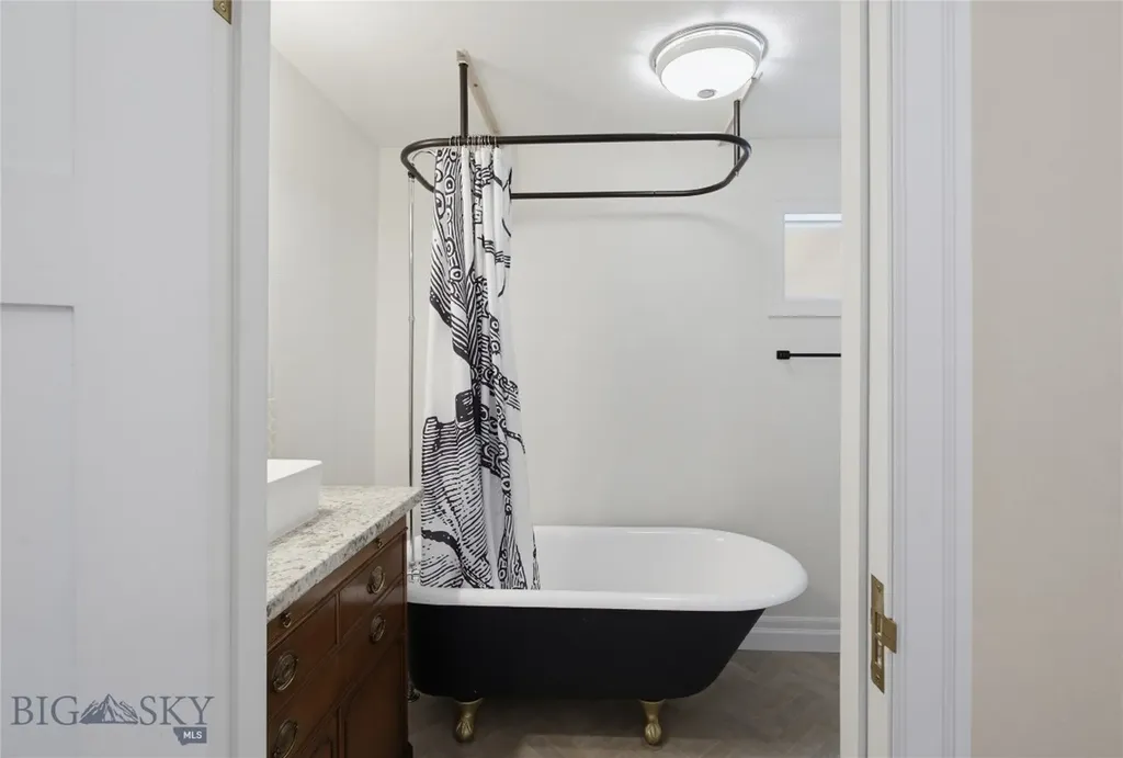 3301 Carter Butte MT 59701