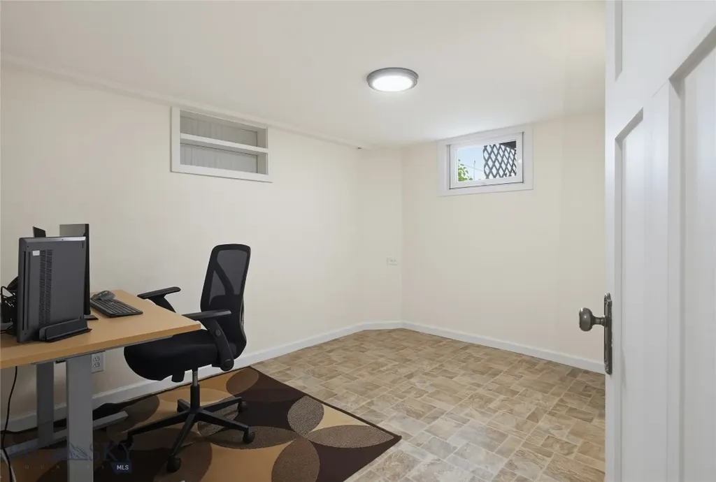 3301 Carter Butte MT 59701
