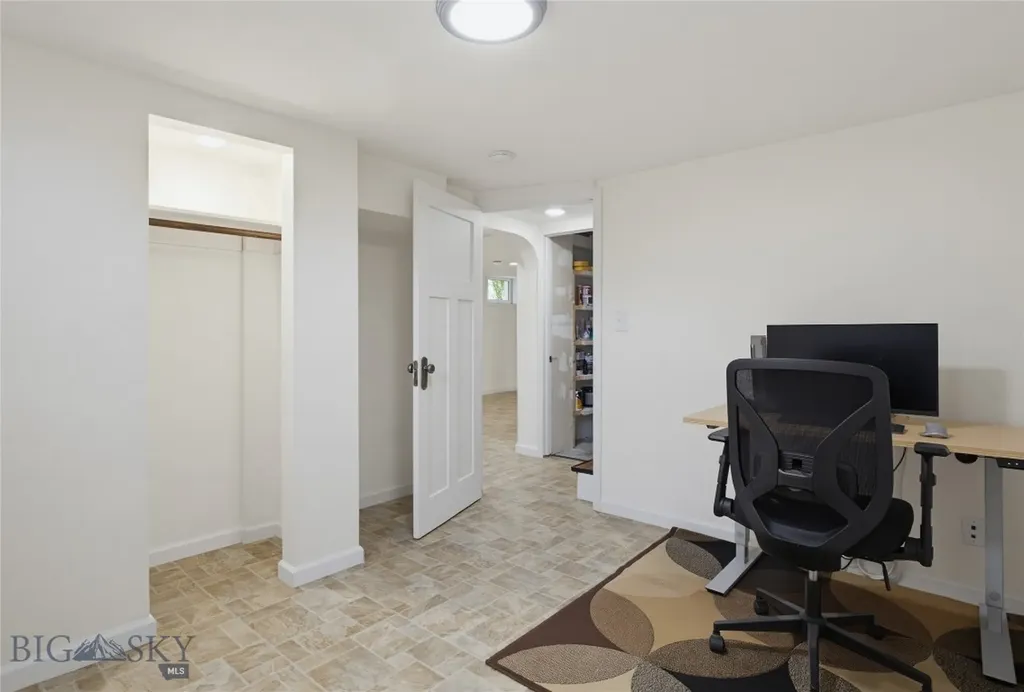3301 Carter Butte MT 59701