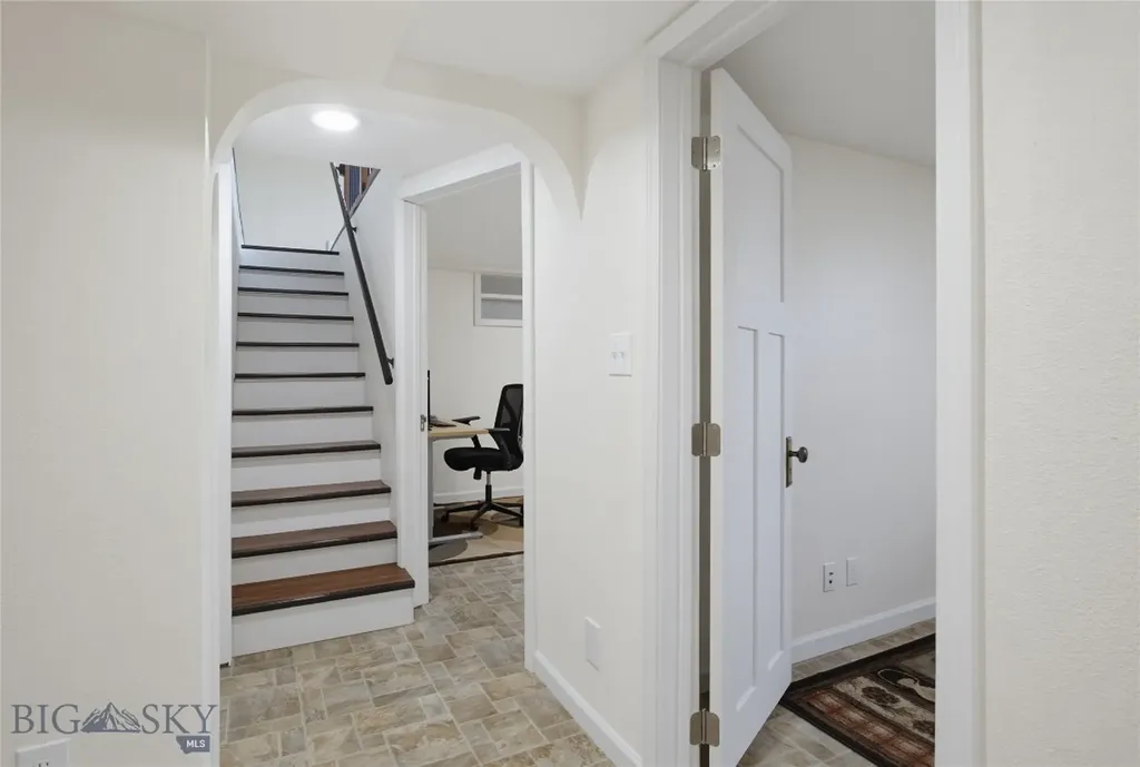 3301 Carter Butte MT 59701