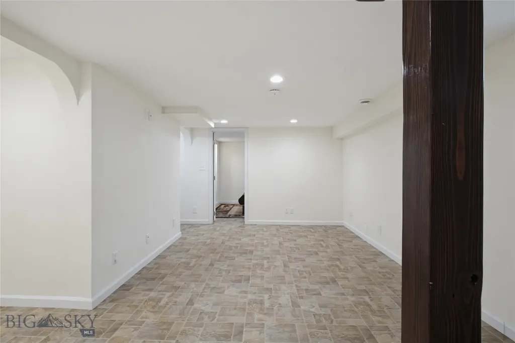 3301 Carter Butte MT 59701
