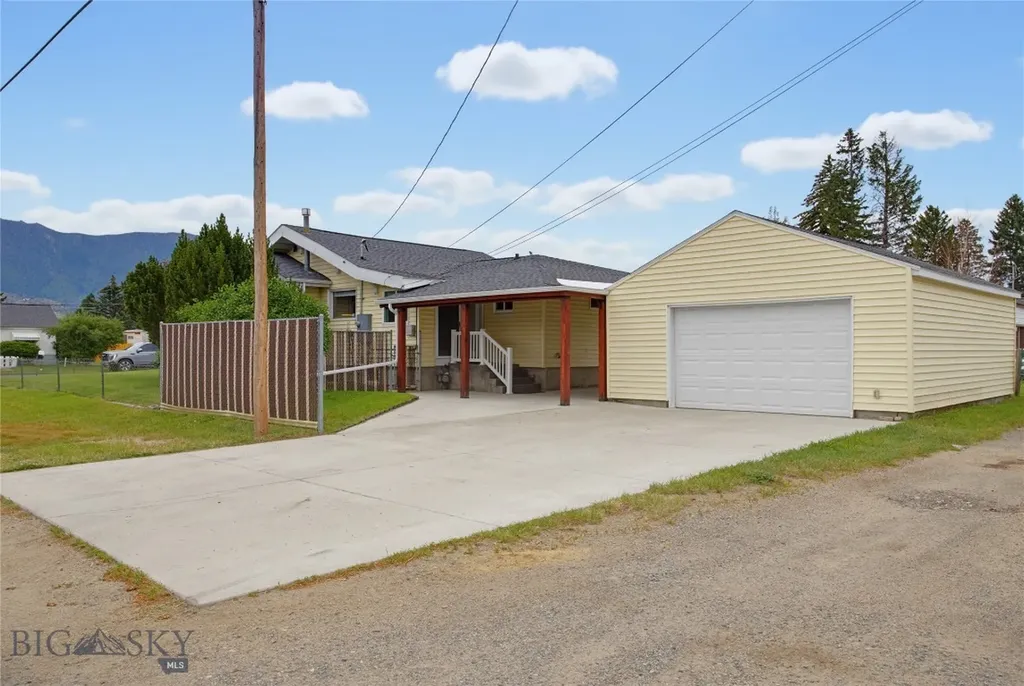 3301 Carter Butte MT 59701