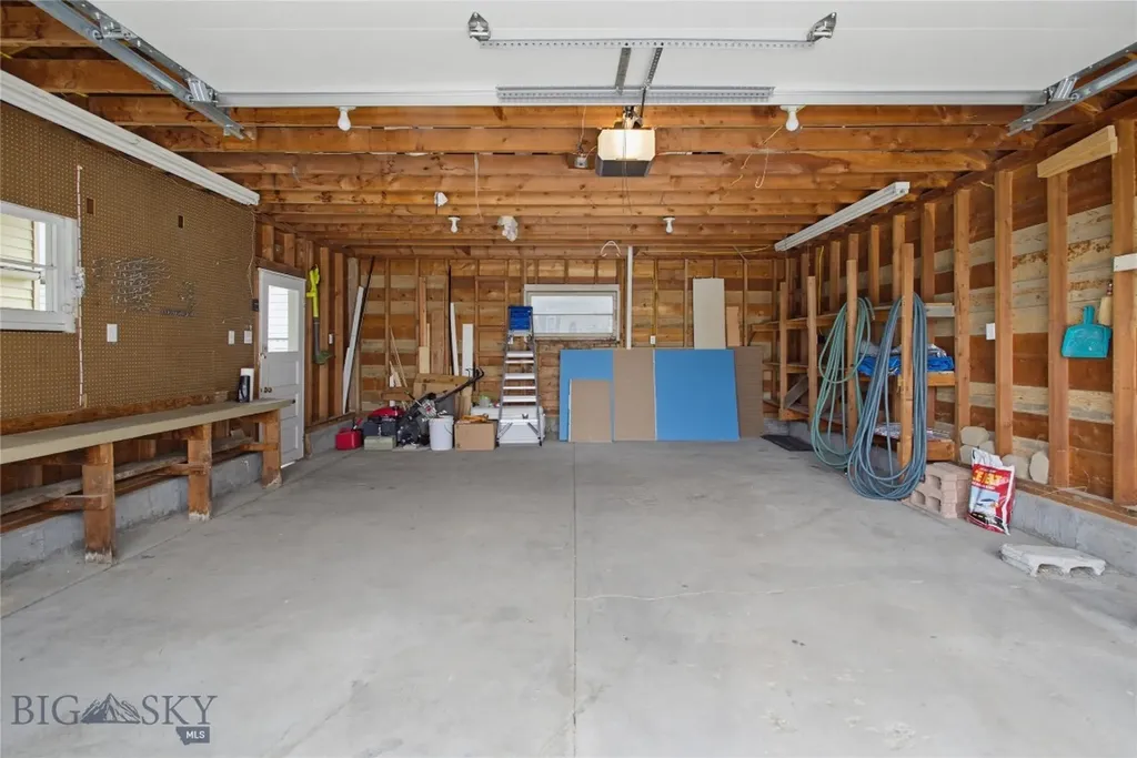 3301 Carter Butte MT 59701
