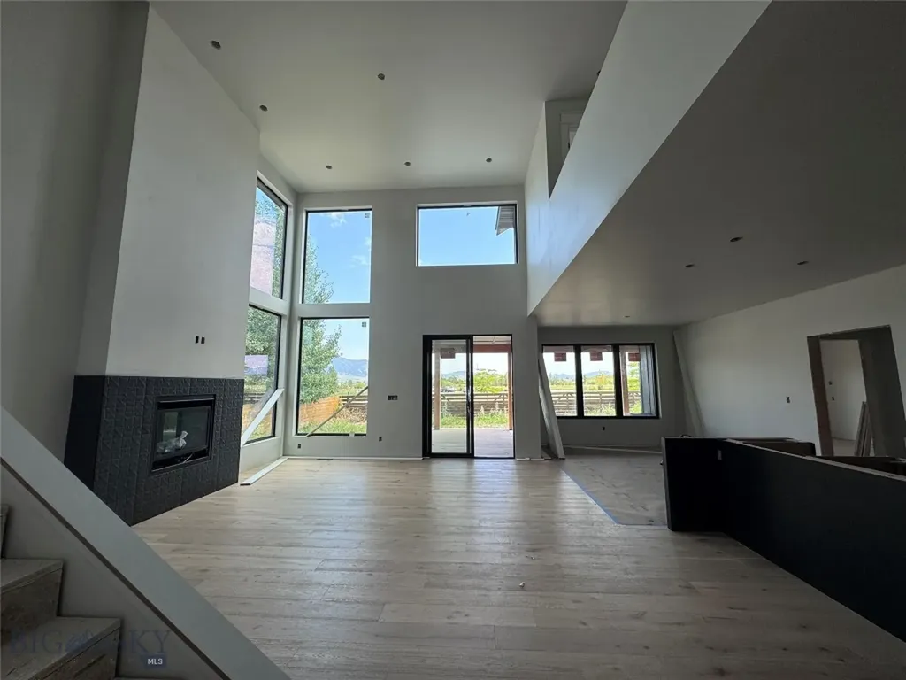 1592 Ryun Sun Way Bozeman MT 59718