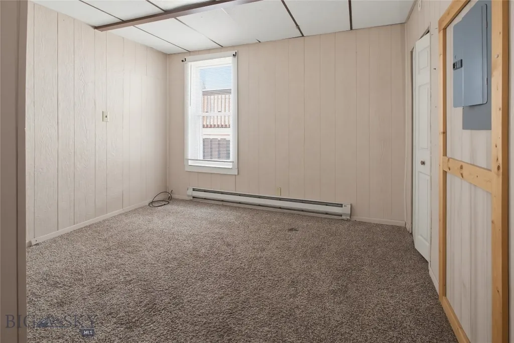 925 W Woolman Butte MT 59701