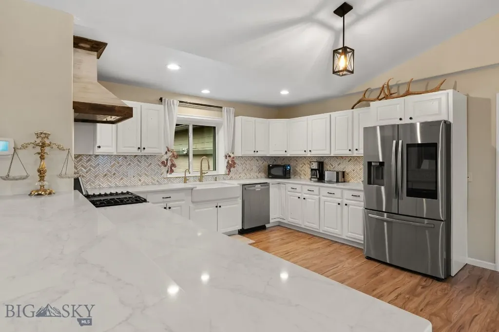 1113 E Gallatin Avenue Belgrade MT 59714