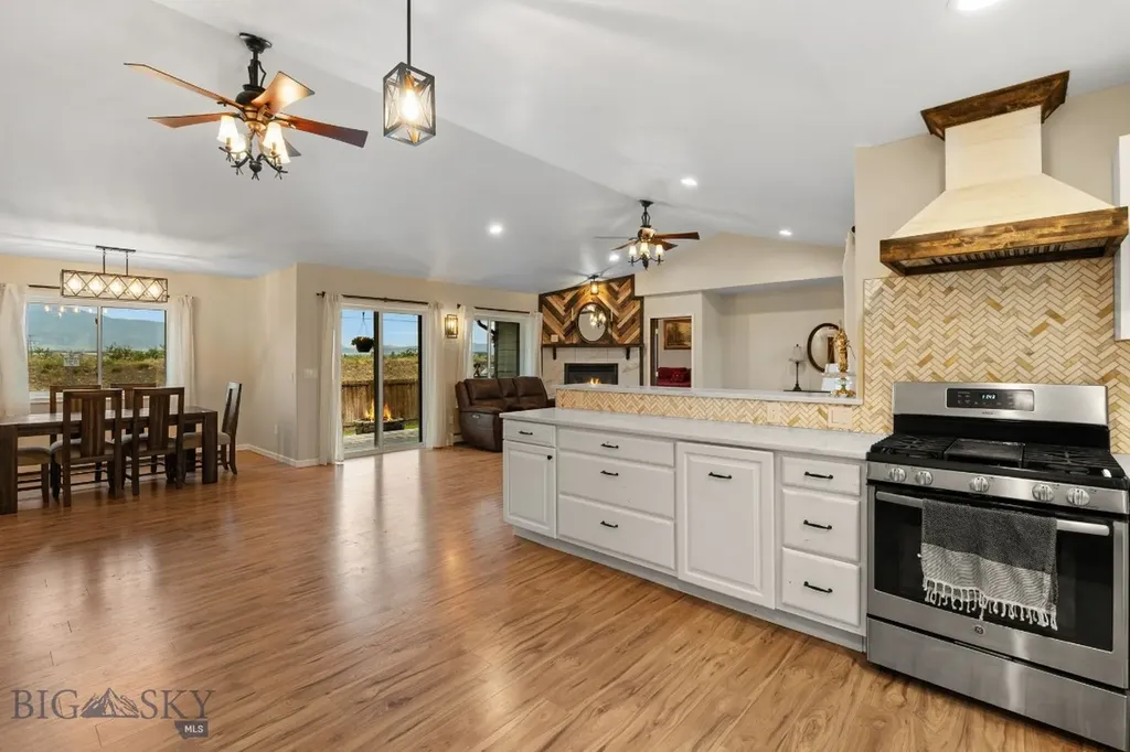 1113 E Gallatin Avenue Belgrade MT 59714