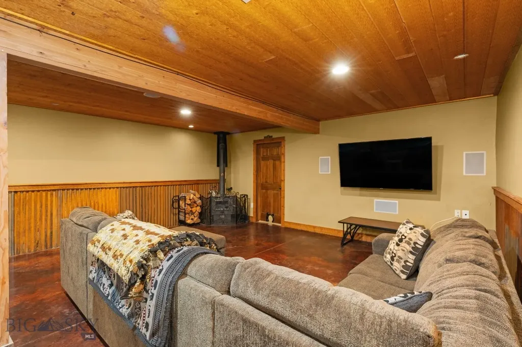 1113 E Gallatin Avenue Belgrade MT 59714