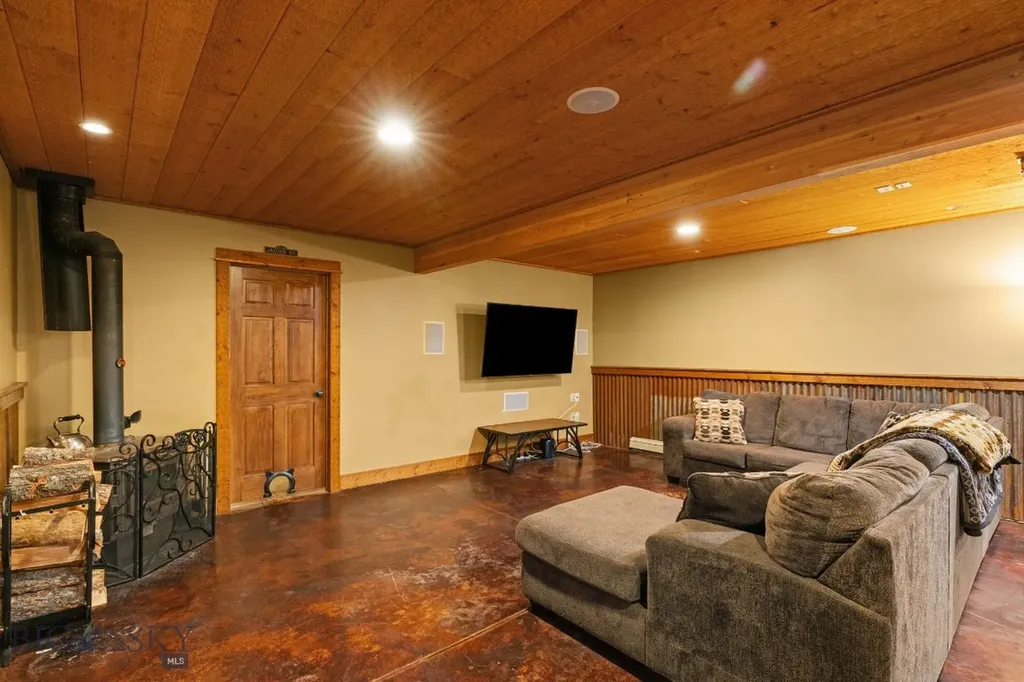 1113 E Gallatin Avenue Belgrade MT 59714