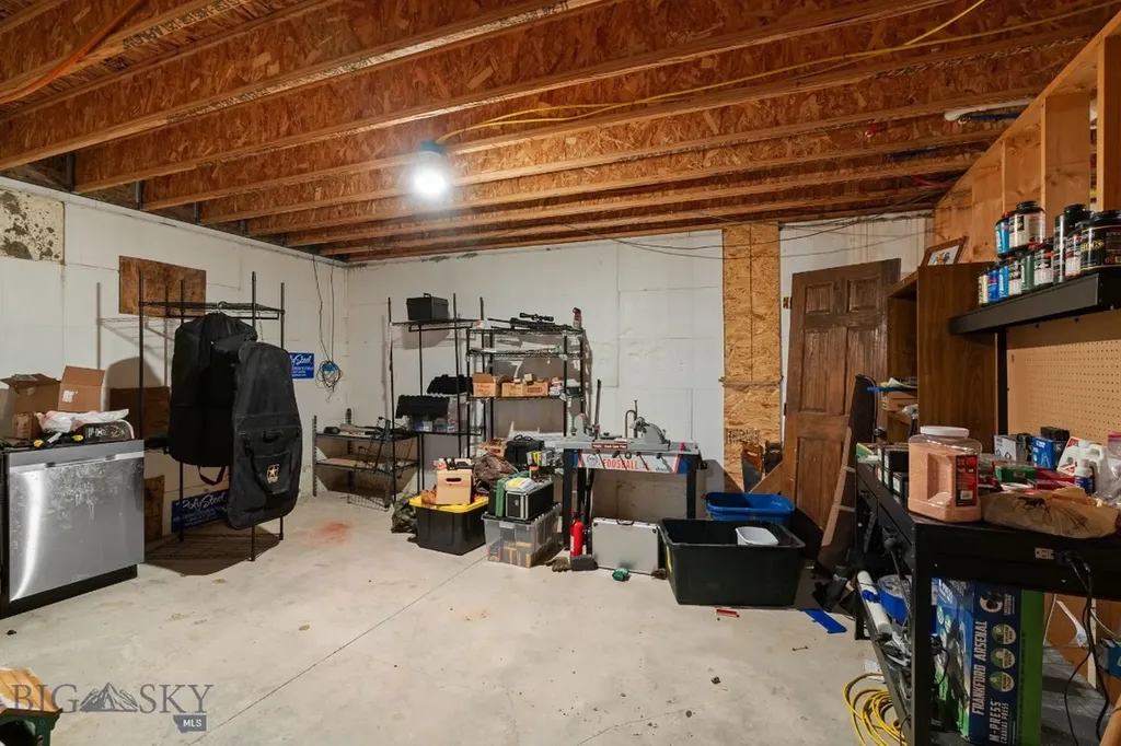 1113 E Gallatin Avenue Belgrade MT 59714