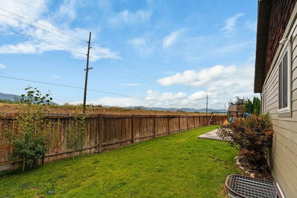 1113 E Gallatin Avenue Belgrade MT 59714
