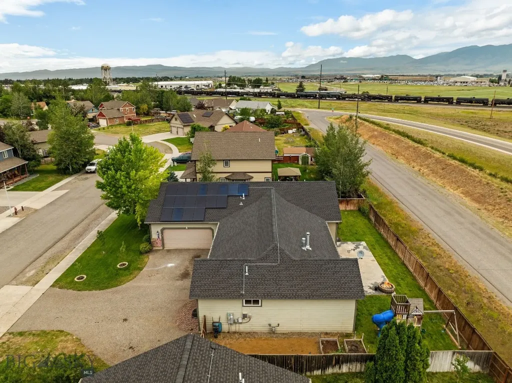 1113 E Gallatin Avenue Belgrade MT 59714