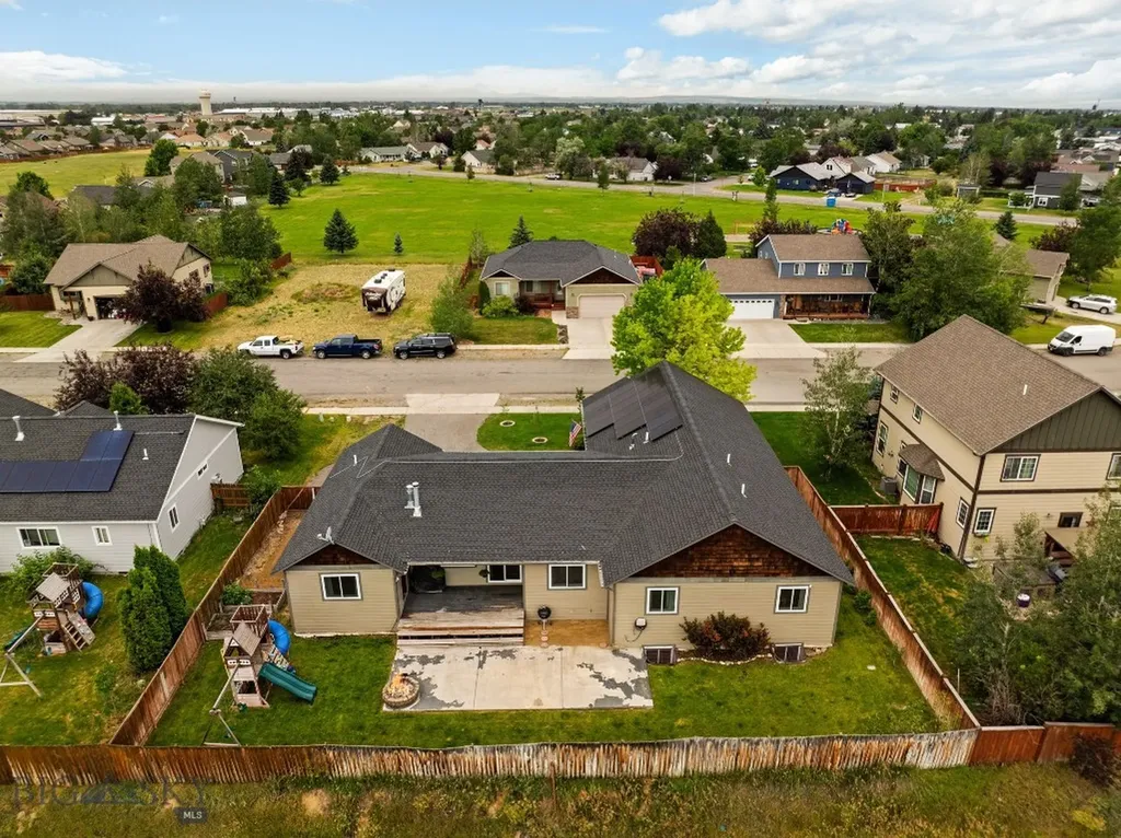 1113 E Gallatin Avenue Belgrade MT 59714