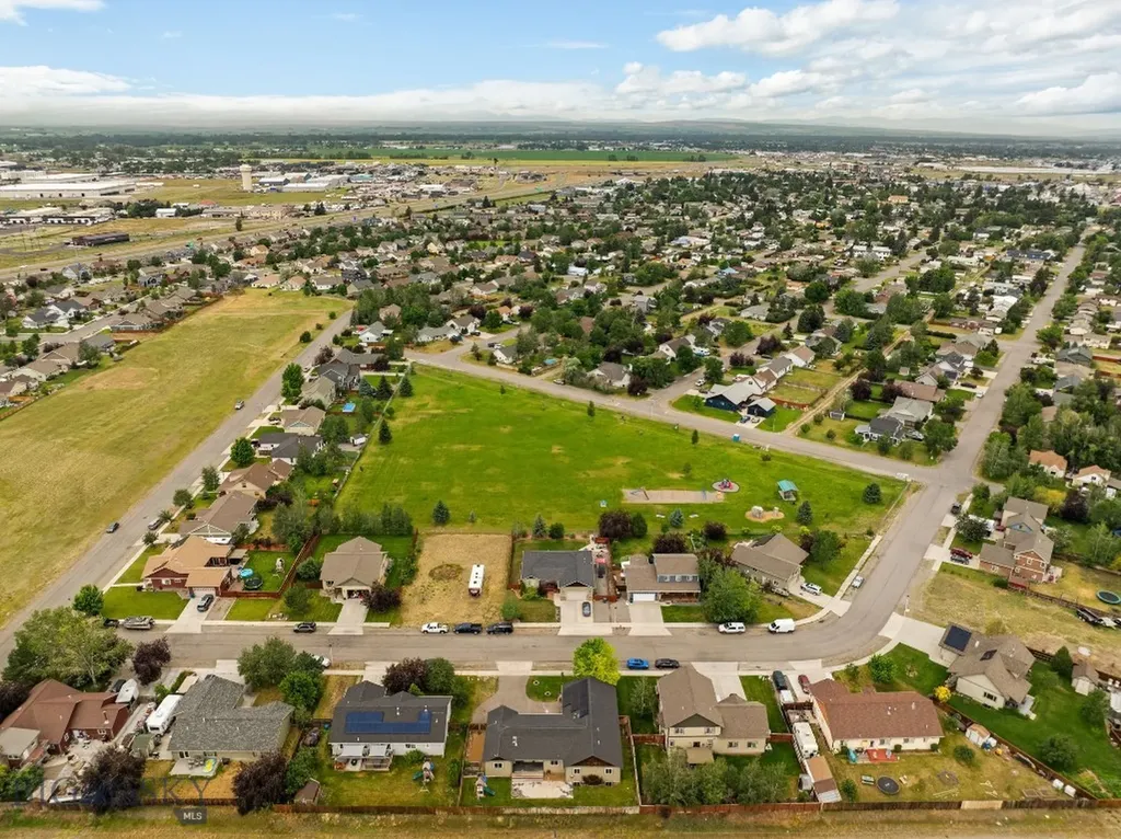 1113 E Gallatin Avenue Belgrade MT 59714