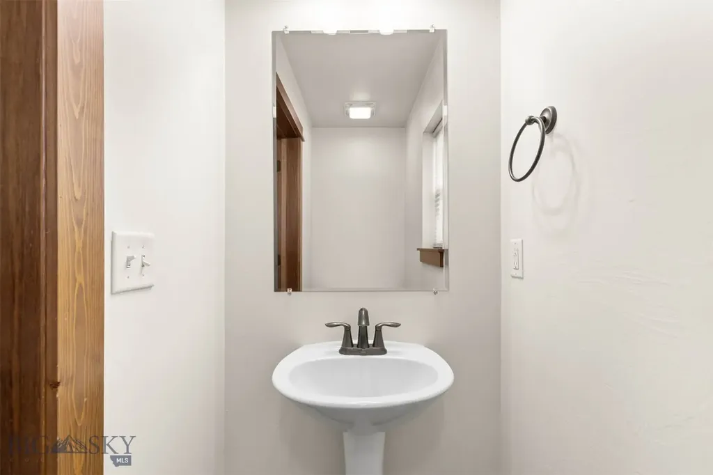 1308 Westwood Circle Belgrade MT 59714