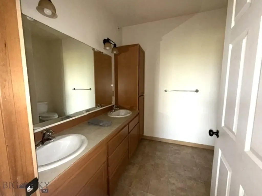 2221B Willow Drive Livingston MT 59047