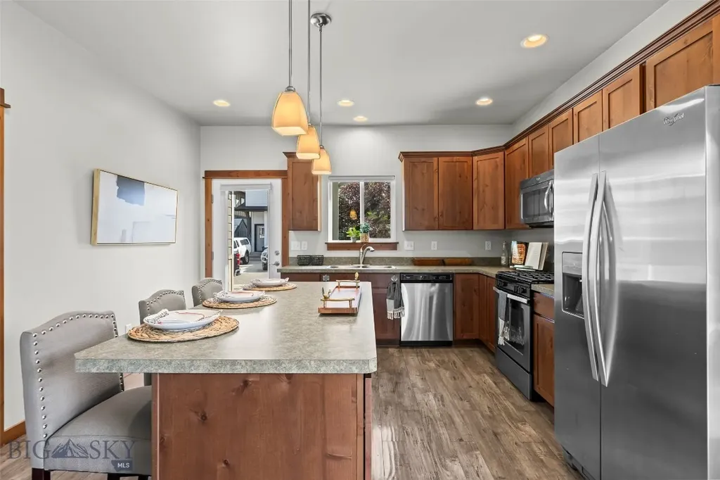 1290 Manzanita Drive Bozeman MT 59715