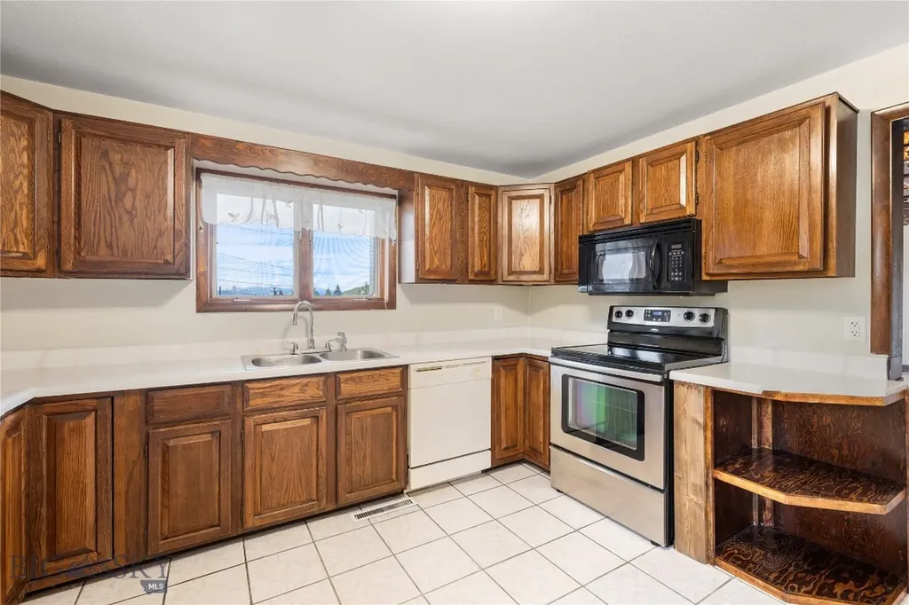 205 Toboggan Street Walkerville MT 59701