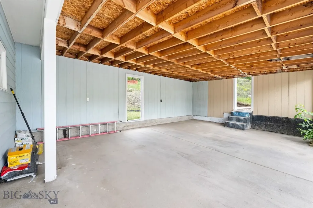 205 Toboggan Street Walkerville MT 59701