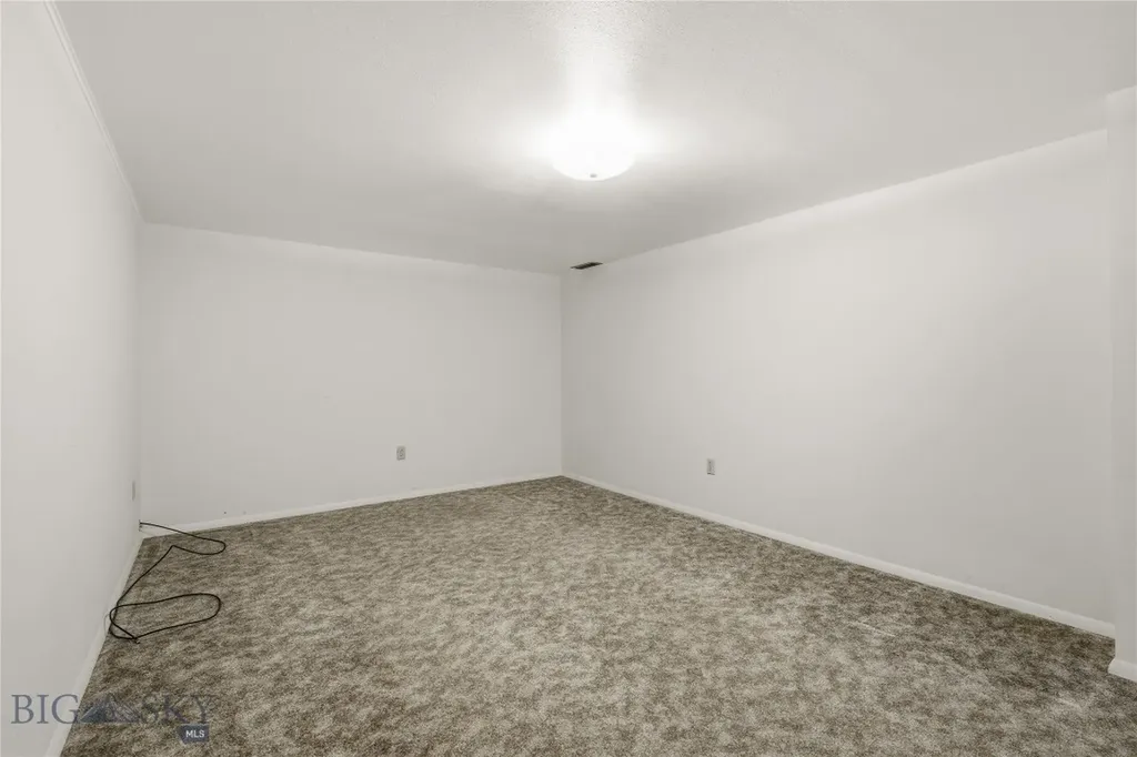 17 N Walnut Street Dillon MT 59725