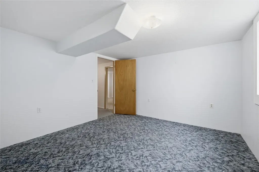 17 N Walnut Street Dillon MT 59725