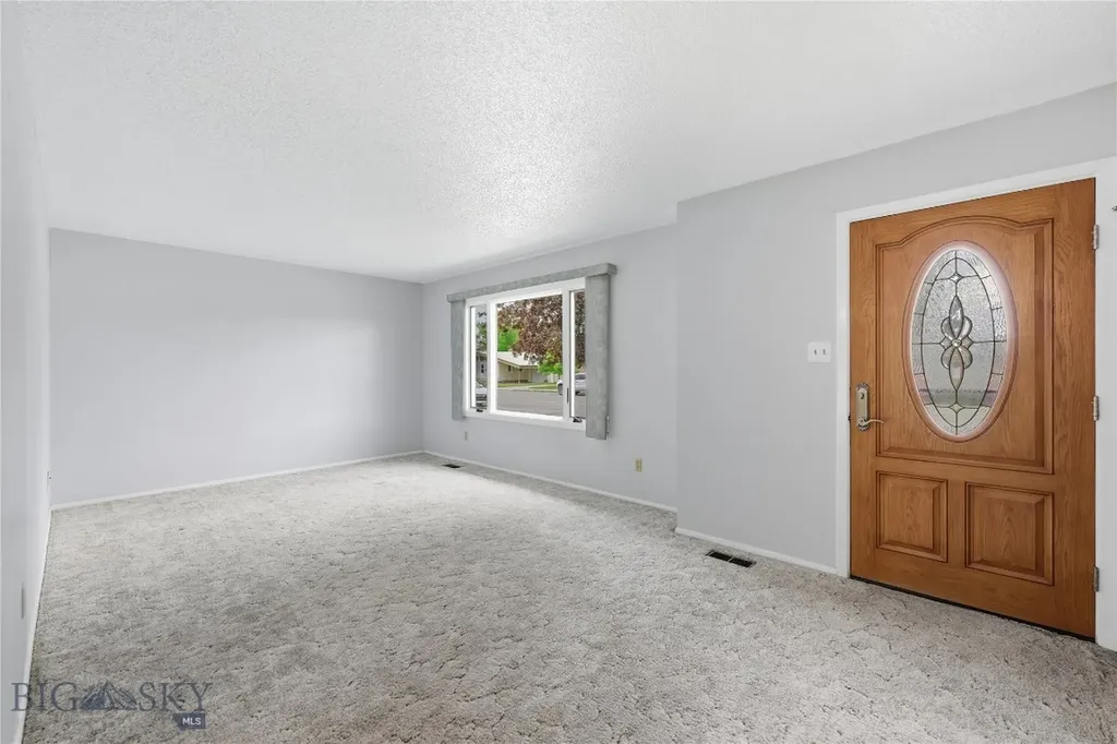 17 N Walnut Street Dillon MT 59725