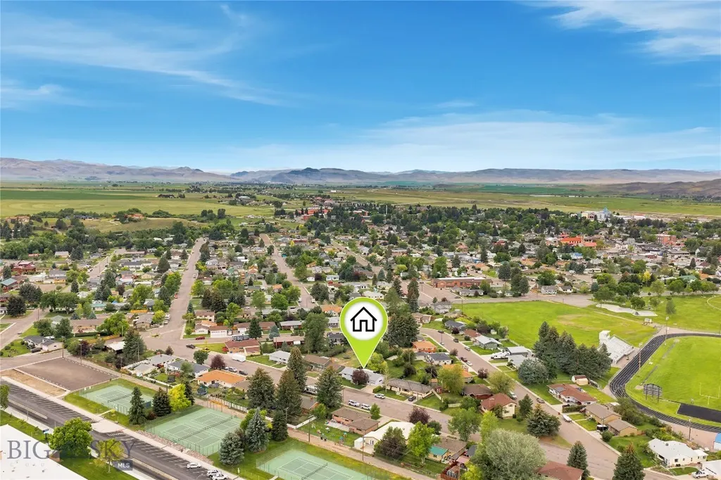 17 N Walnut Street Dillon MT 59725
