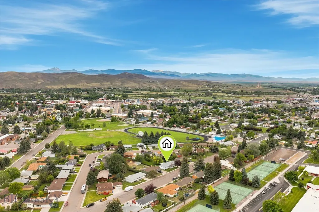 17 N Walnut Street Dillon MT 59725