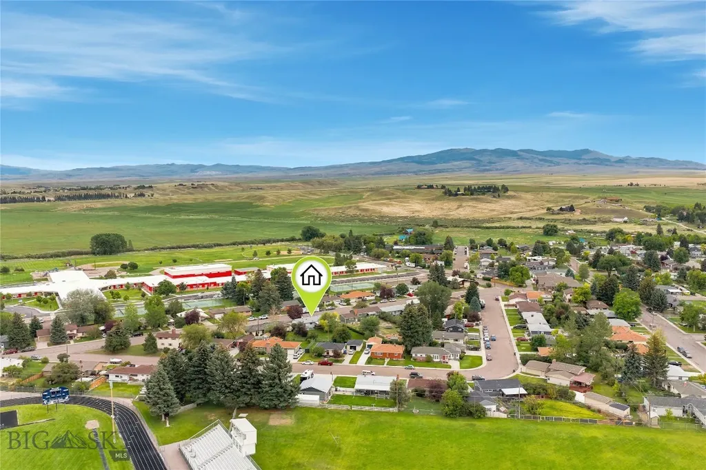 17 N Walnut Street Dillon MT 59725