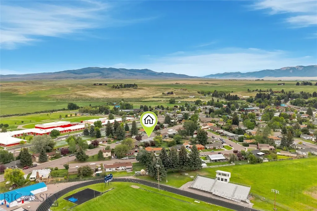 17 N Walnut Street Dillon MT 59725