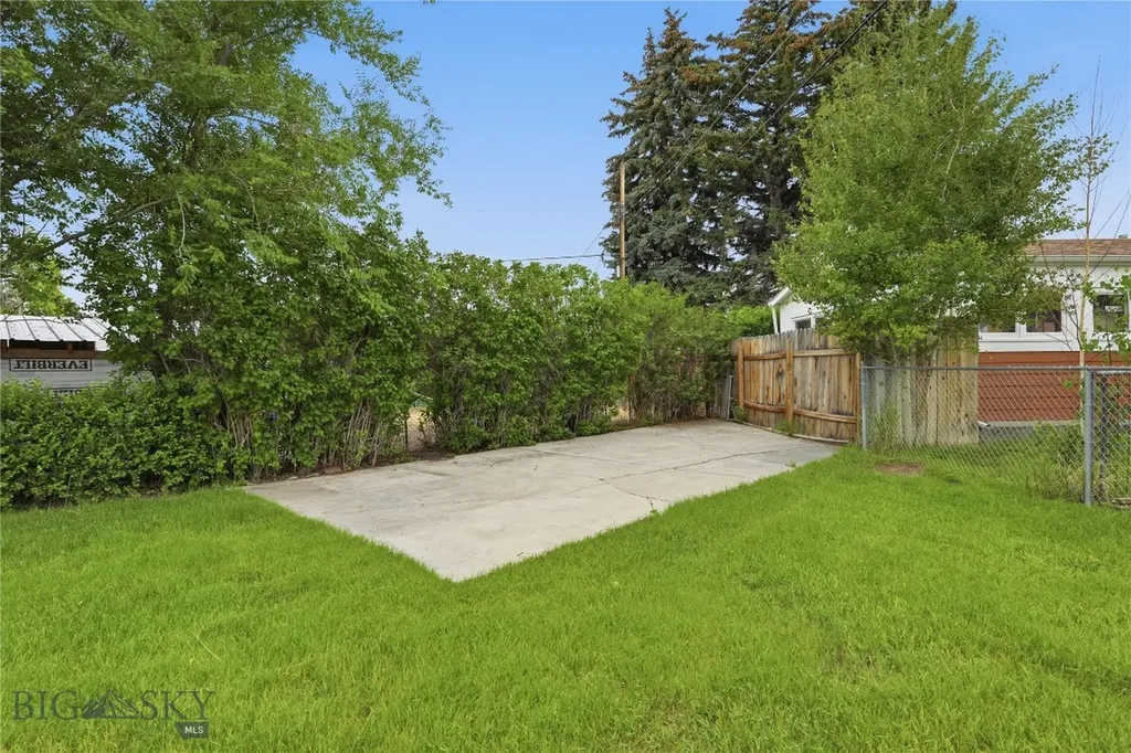 17 N Walnut Street Dillon MT 59725