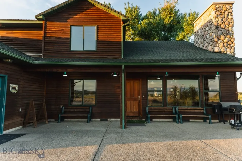 762 Carl Lind Road Fort Smith MT 59035
