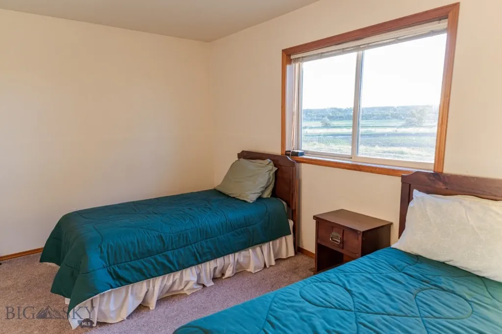 762 Carl Lind Road Fort Smith MT 59035