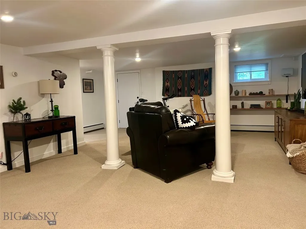 805 W Diamond Butte MT 59701