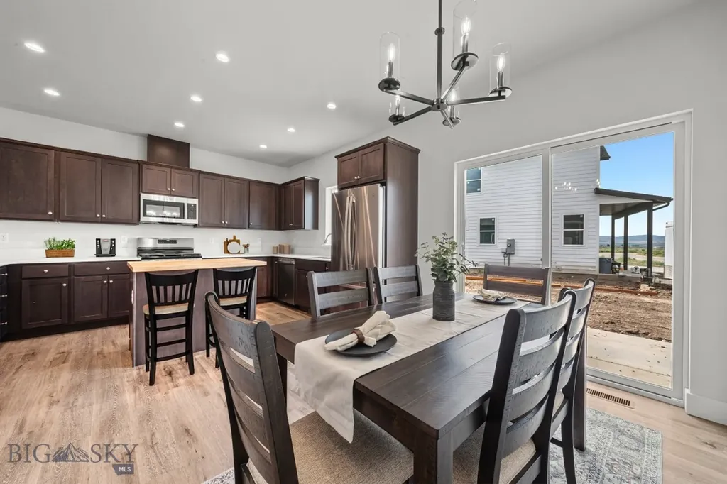 1116 Falcon Ridge Boulevard Belgrade MT 59714