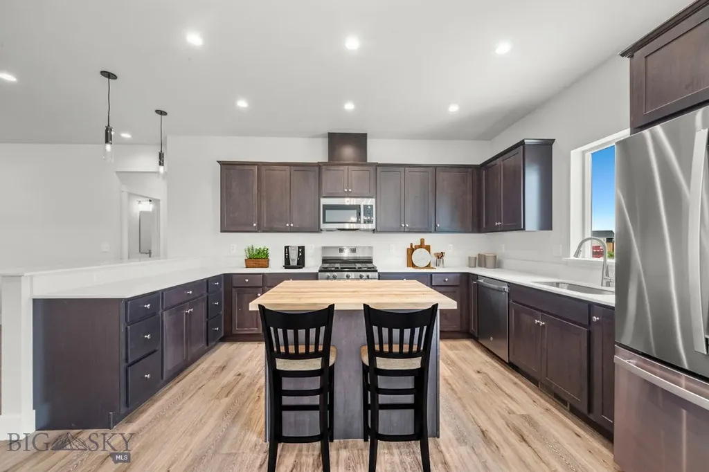 1116 Falcon Ridge Boulevard Belgrade MT 59714