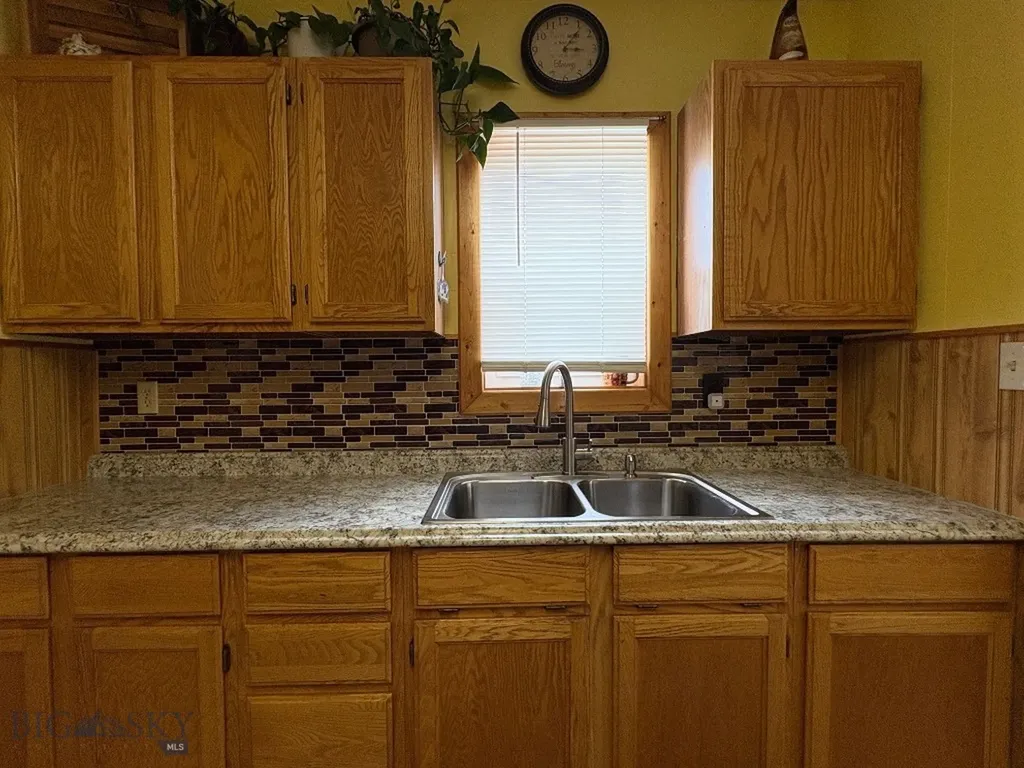 1136 E Glendale Street Dillon MT 59725