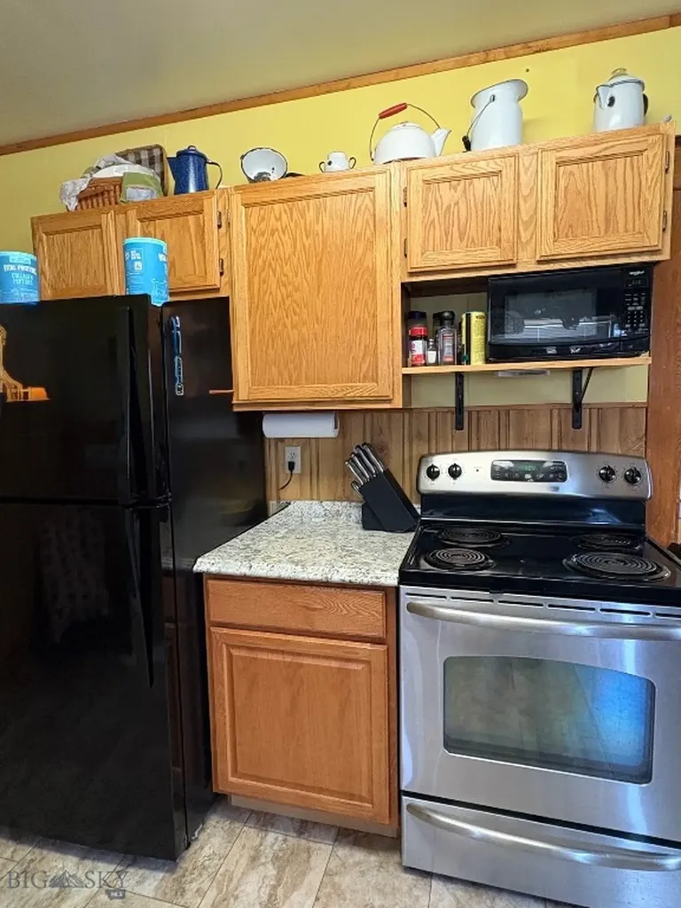 1136 E Glendale Street Dillon MT 59725
